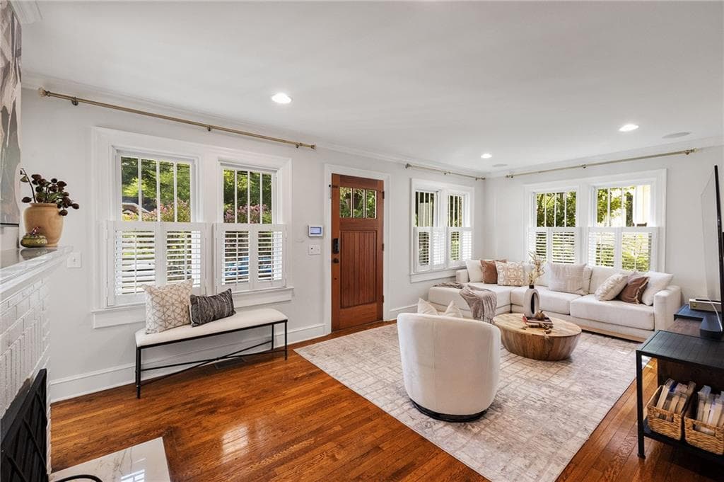 4 bedroom, 4 bathroom, 2,770 sq ft single family residence for sale at 1298 Lanier Boulevard, Atlanta, GA 30306 — photo 5