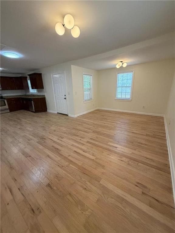 2 bedroom, 2 bathroom, 780 sq ft single family residence for rent at 637 Parkdale, Scottdale, GA 30079 for $1,650 a month — photo 4
