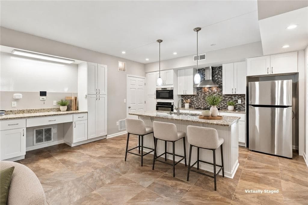 5 bedroom, 5 bathroom, 3,697 sq ft single family residence for sale at 108 Mountain View Road, Marietta, GA 30064 — photo 5