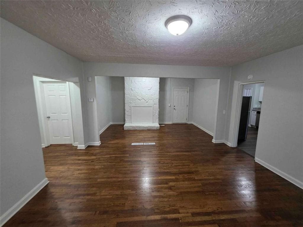 3 bedroom, 2 bathroom, 1,603 sq ft single family residence for sale at 527 Walton Road, Monroe, GA 30656 — photo 3