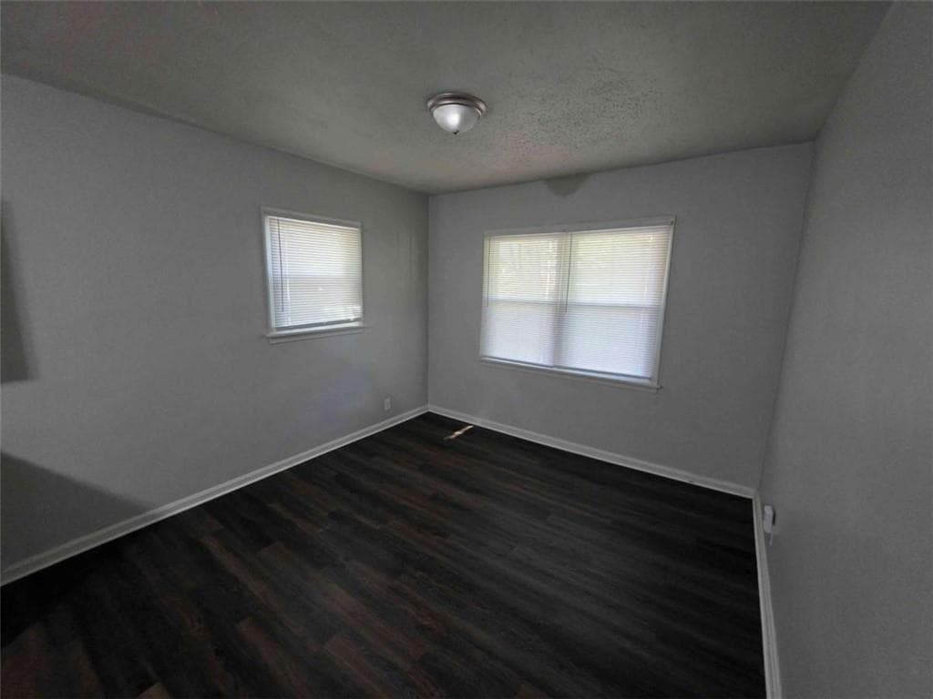 3 bedroom, 2 bathroom, 1,603 sq ft single family residence for sale at 527 Walton Road, Monroe, GA 30656 — photo 5
