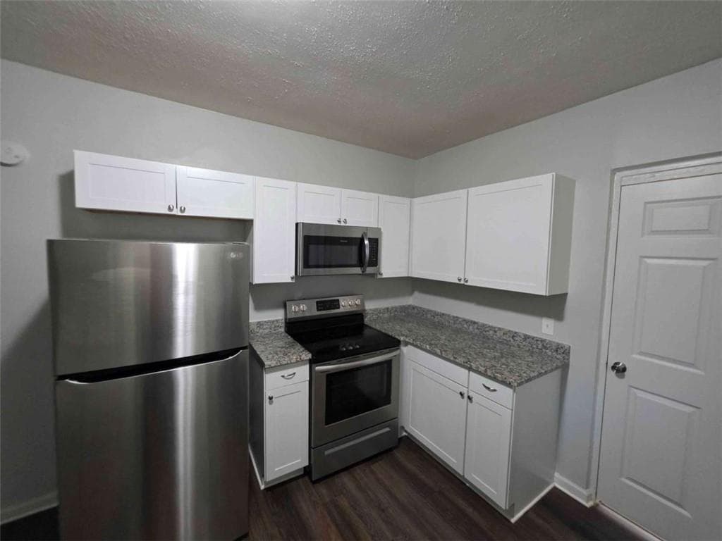 3 bedroom, 2 bathroom, 1,603 sq ft single family residence for sale at 527 Walton Road, Monroe, GA 30656 — photo 7