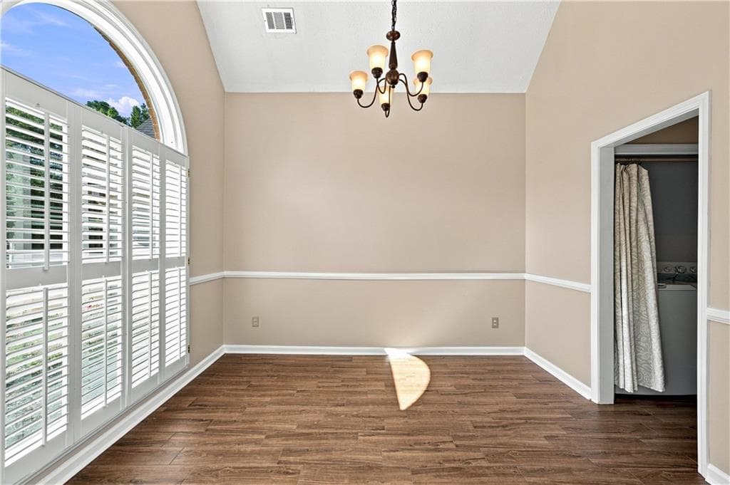 3 bedroom, 3 bathroom, 2,293 sq ft single family residence for sale at 4085 Berkeley Park Drive, Duluth, GA 30096 — photo 5