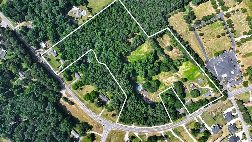 3 bedroom, 3 bathroom, 2,029 sq ft single family residence for sale at 3525 Hamilton Mill Road, Buford, GA 30519