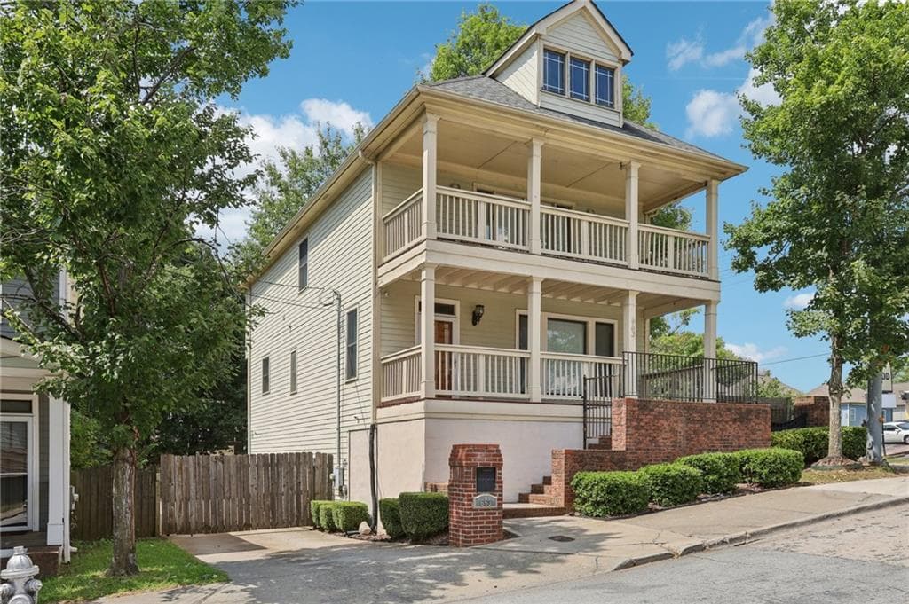 3 bedroom, 3 bathroom, 1,607 sq ft single family residence for rent at 663 Windsor Street, Atlanta, GA 30310 for $3,000 a month — photo 2