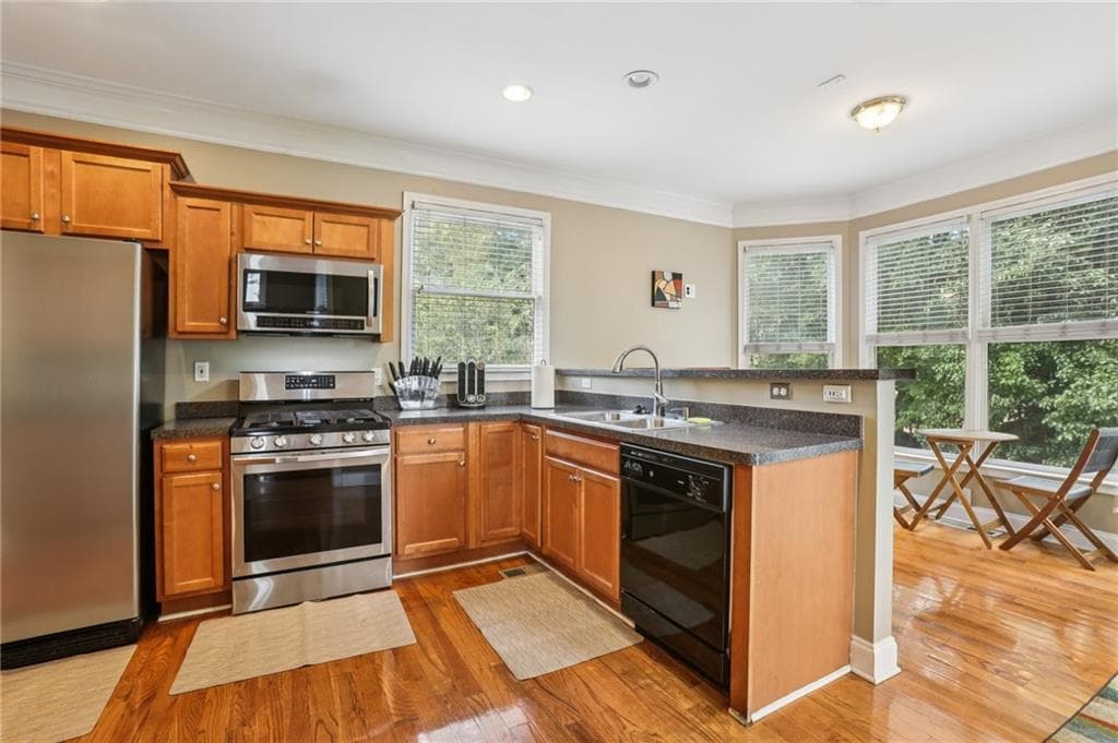 3 bedroom, 3 bathroom, 1,607 sq ft single family residence for rent at 663 Windsor Street, Atlanta, GA 30310 for $3,000 a month — photo 10