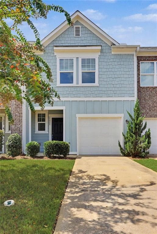 2 bedroom, 3 bathroom, 1,448 sq ft townhouse for sale at 11900 Fuller Street, Hampton, GA 30228