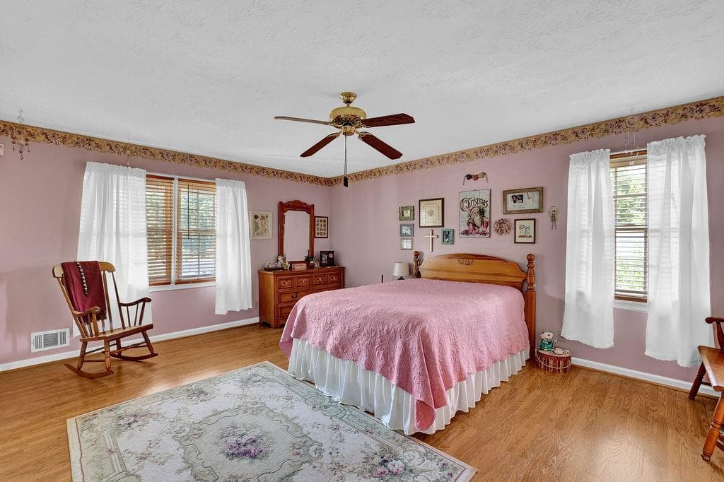 3 bedroom, 3 bathroom, 2,270 sq ft single family residence for sale at 1480 Pinyon Place, Lawrenceville, GA 30043 — photo 5
