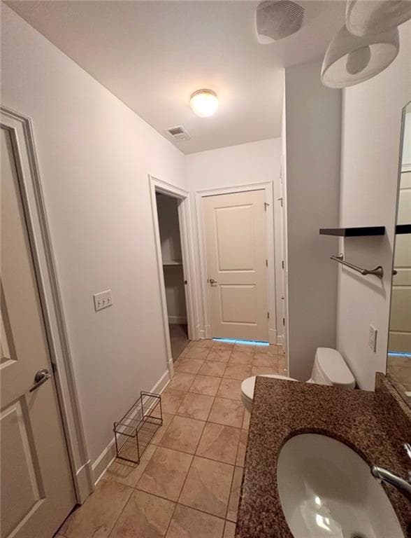 1 bedroom, 1 bathroom, 850 sq ft condominium for sale at 200 River Vista Drive 732, Atlanta, GA 30339 — photo 10