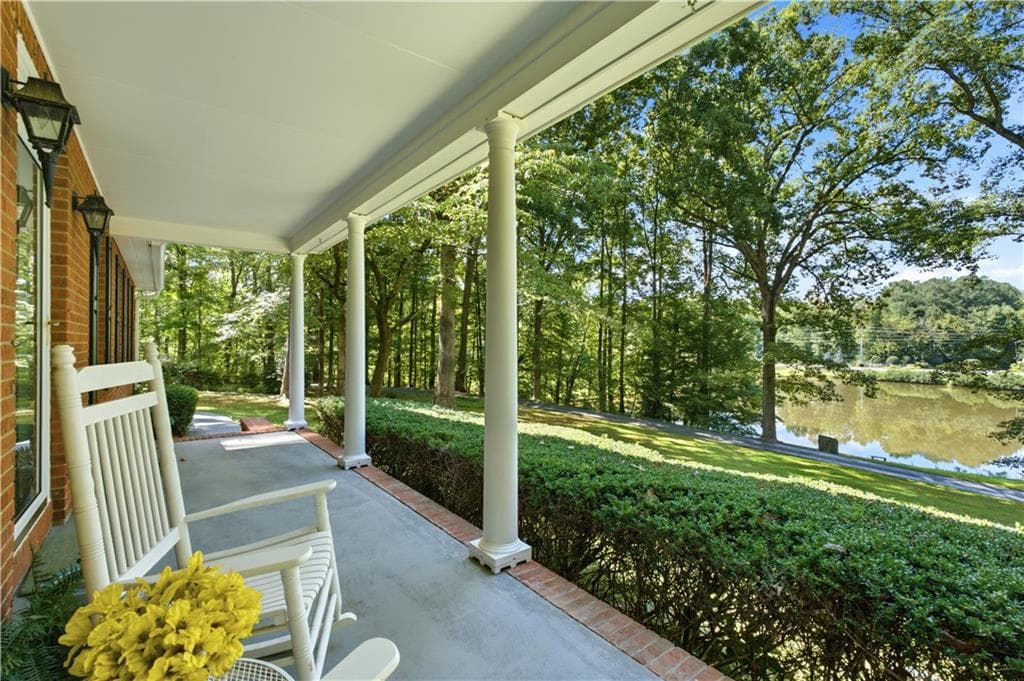 4 bedroom, 3 bathroom, 4,080 sq ft single family residence for sale at 2306 E Cherokee Drive, Woodstock, GA 30188 — photo 2
