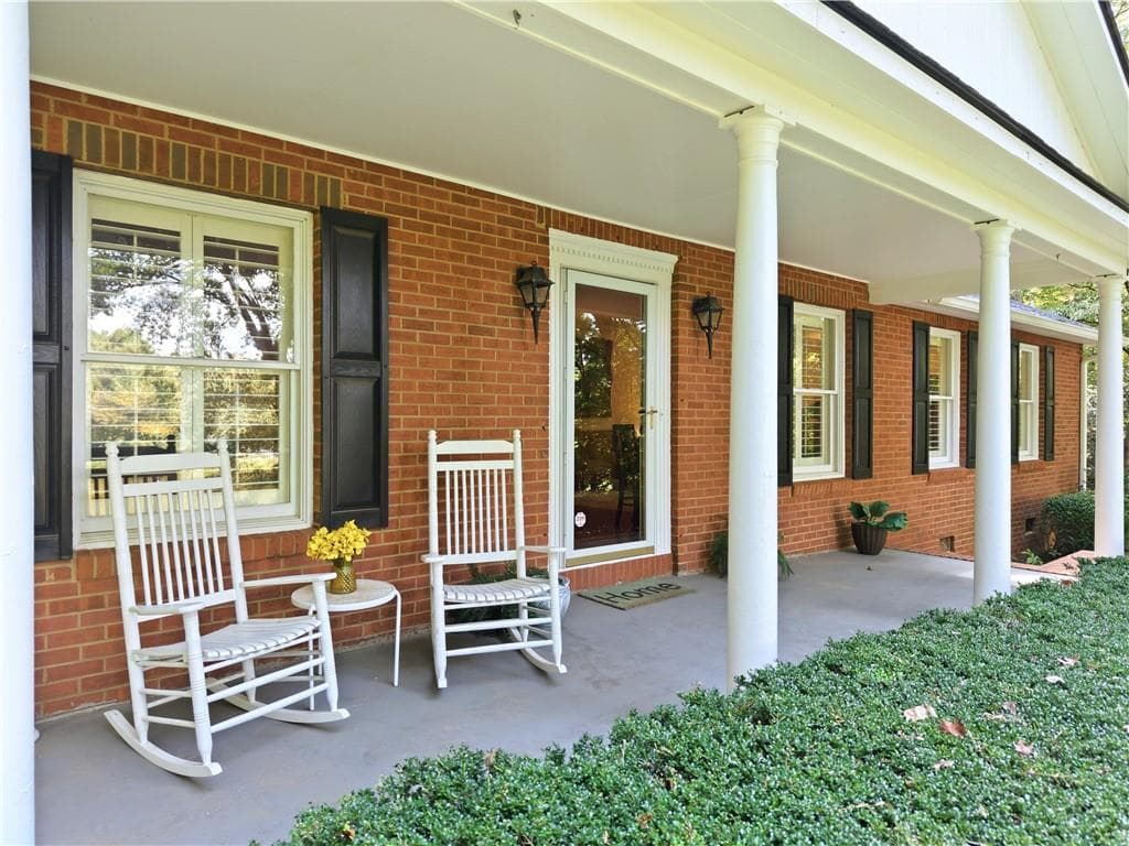 4 bedroom, 3 bathroom, 4,080 sq ft single family residence for sale at 2306 E Cherokee Drive, Woodstock, GA 30188 — photo 3