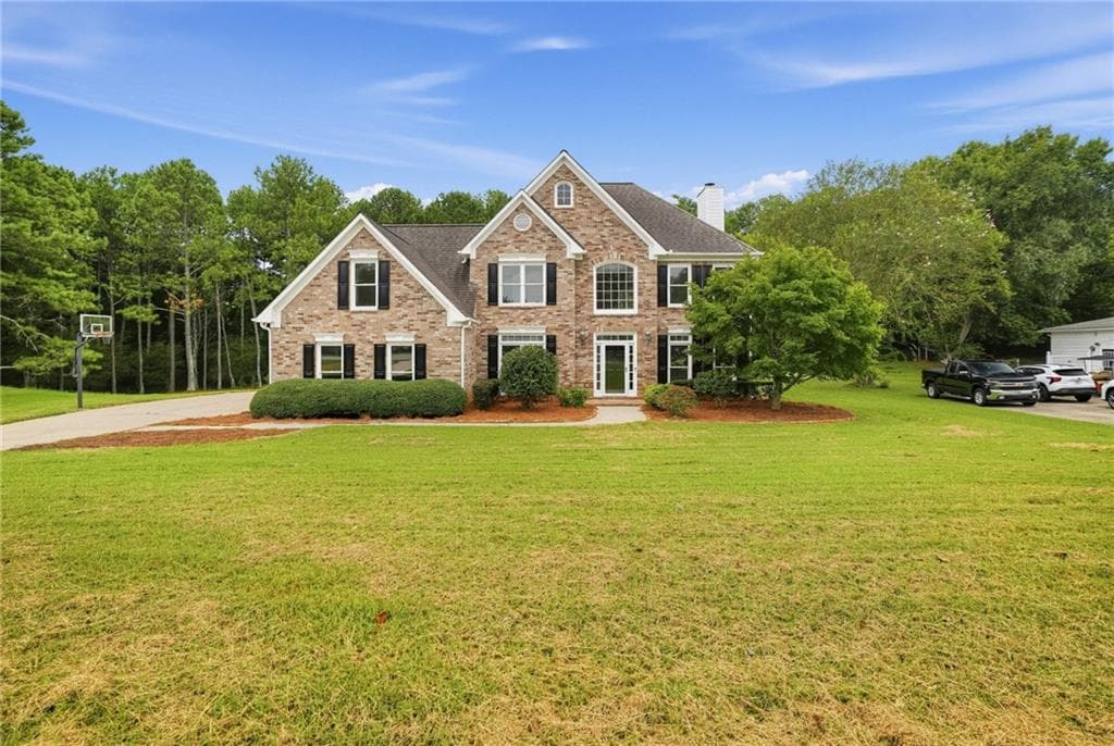 5 bedroom, 3 bathroom, 2,789 sq ft single family residence for sale at 110 Hidden Lake, Fayetteville, GA 30215 — photo 2
