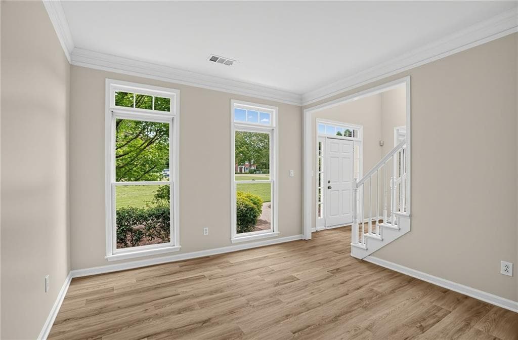 5 bedroom, 3 bathroom, 2,789 sq ft single family residence for sale at 110 Hidden Lake, Fayetteville, GA 30215 — photo 8