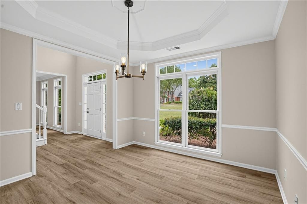 5 bedroom, 3 bathroom, 2,789 sq ft single family residence for sale at 110 Hidden Lake, Fayetteville, GA 30215 — photo 9