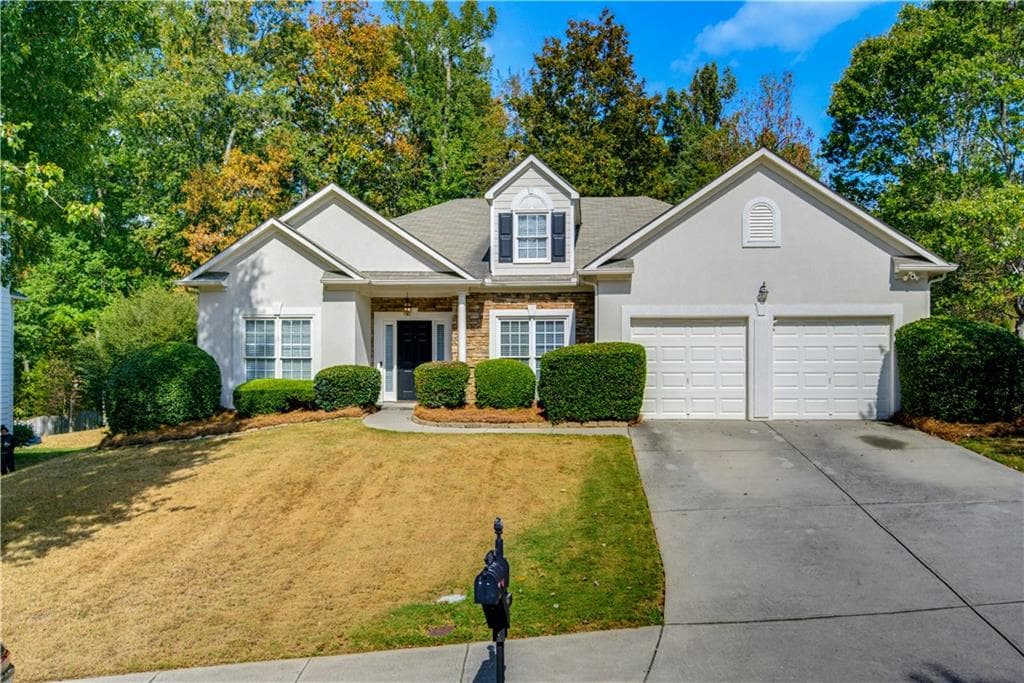 3 bedroom, 3 bathroom, 2,403 sq ft single family residence under contract at 1752 Brackin Court, Grayson, GA 30017