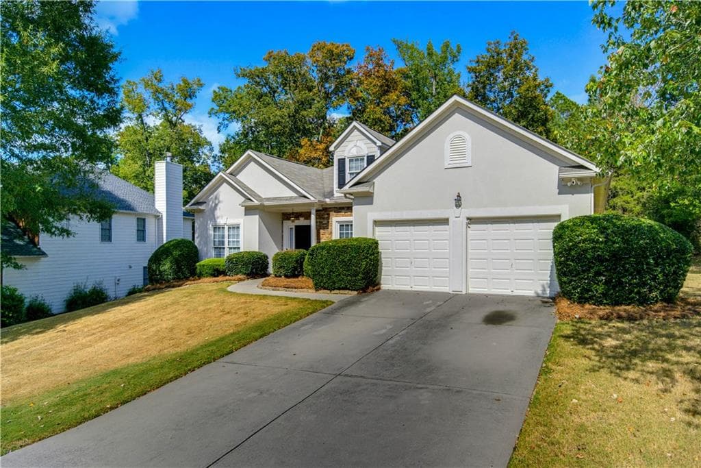 3 bedroom, 3 bathroom, 2,403 sq ft single family residence under contract at 1752 Brackin Court, Grayson, GA 30017 — photo 2