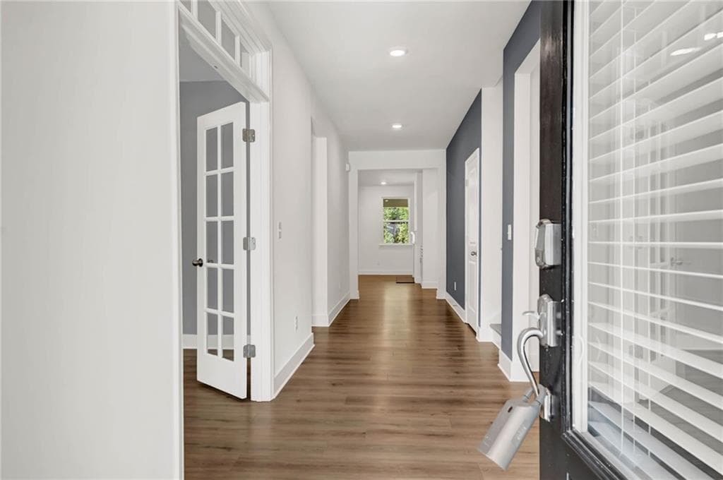 4 bedroom, 4 bathroom, 3,194 sq ft single family residence for sale at 9 Foothills Trail, Sharpsburg, GA 30277 — photo 4