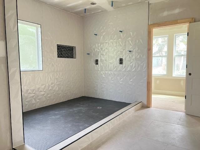 5 bedroom, 5 bathroom, 3,500 sq ft single family residence for sale at 155 Watson Circle, Atlanta, GA 30317 — photo 5