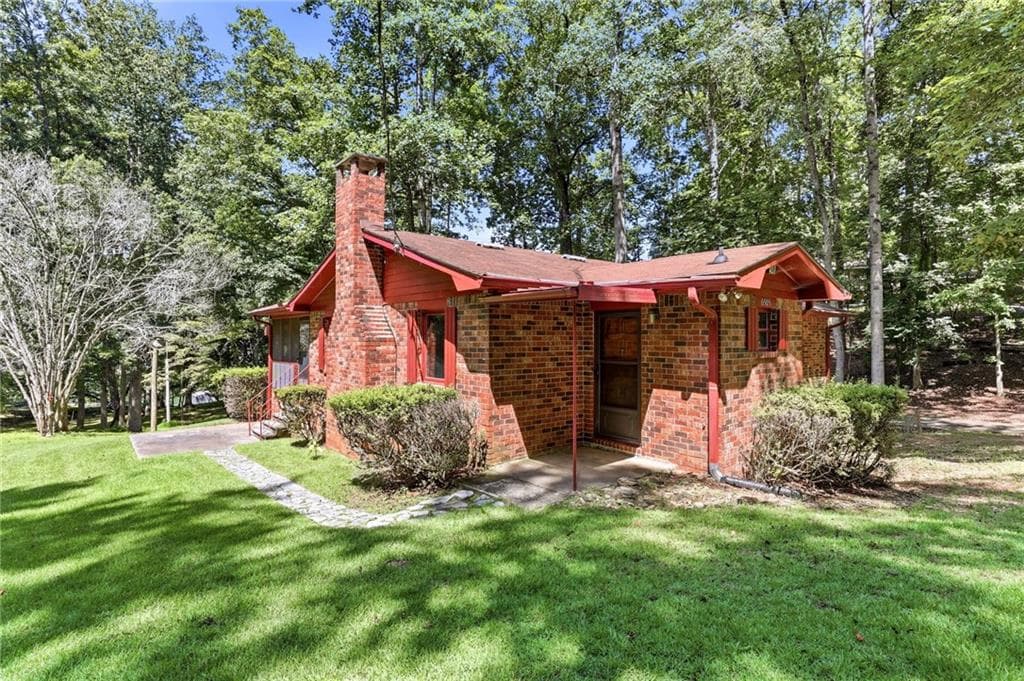 3 bedroom, 1 bathroom, 1,092 sq ft single family residence for sale at 6505A Julian Road, Gainesville, GA 30506 — photo 3