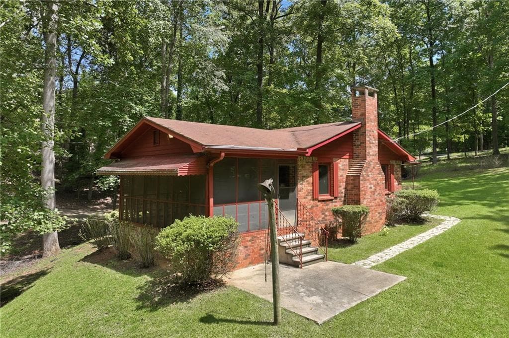 3 bedroom, 1 bathroom, 1,092 sq ft single family residence for sale at 6505A Julian Road, Gainesville, GA 30506 — photo 5