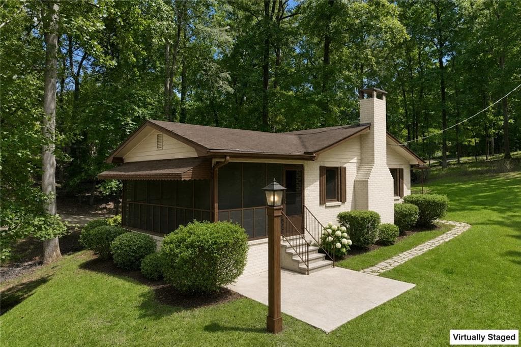 3 bedroom, 1 bathroom, 1,092 sq ft single family residence for sale at 6505A Julian Road, Gainesville, GA 30506 — photo 6
