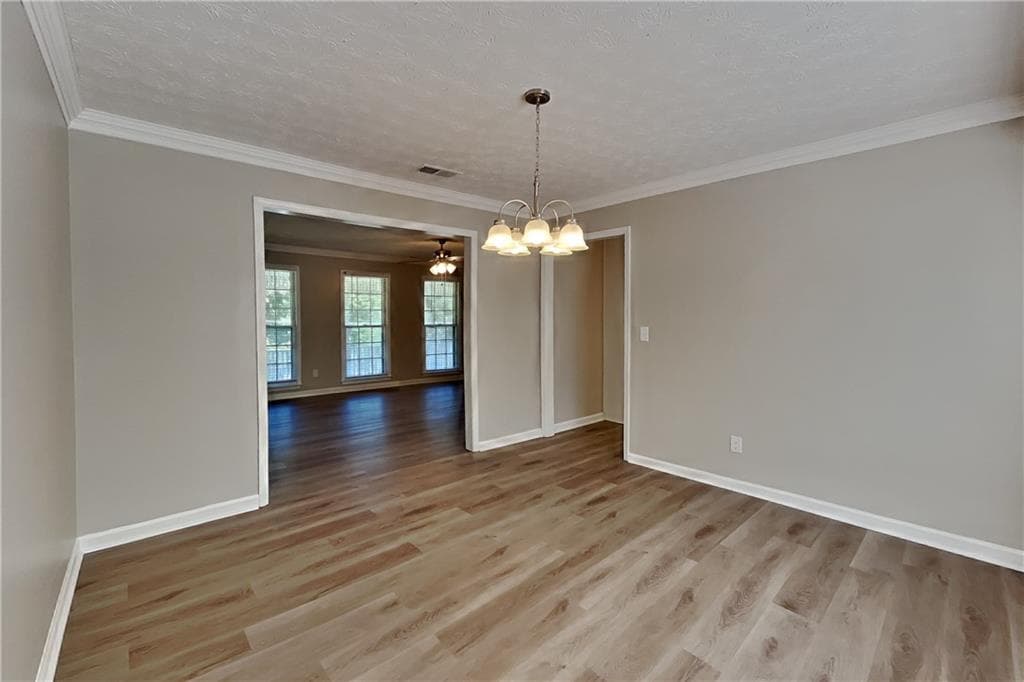 3 bedroom, 2 bathroom, 2,681 sq ft single family residence for rent at 5054 Arbor Lane, Lilburn, GA 30047 for $2,550 a month — photo 5