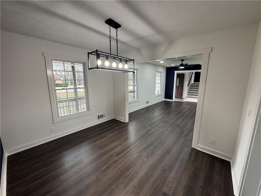 4 bedroom, 2 bathroom, 2,297 sq ft single family residence for rent at 1390 White Oak St SE, Conyers, GA 30013 for $2,450 a month — photo 10