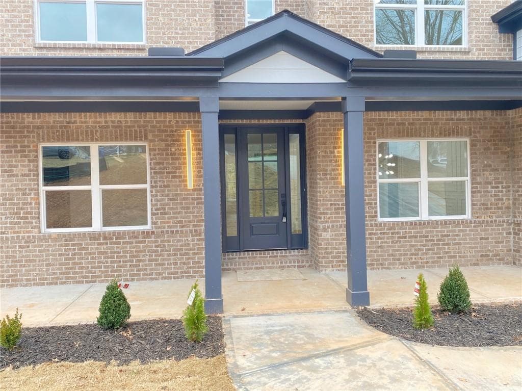 5 bedroom, 6 bathroom, 3,452 sq ft single family residence for sale at 561 Paper Ridge Court, Lawrenceville, GA 30046 — photo 5