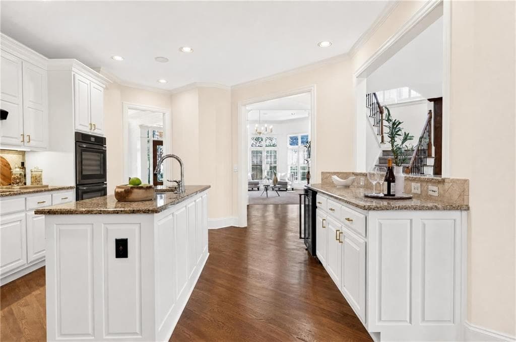 5 bedroom, 5 bathroom, 5,151 sq ft single family residence for sale at 1213 Edenham Lane, Cumming, GA 30041 — photo 9