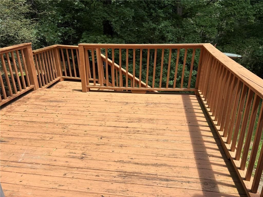 4 bedroom, 3 bathroom, 1,308 sq ft single family residence for sale at 130 Cutstone Court, Fayetteville, GA 30215 — photo 3
