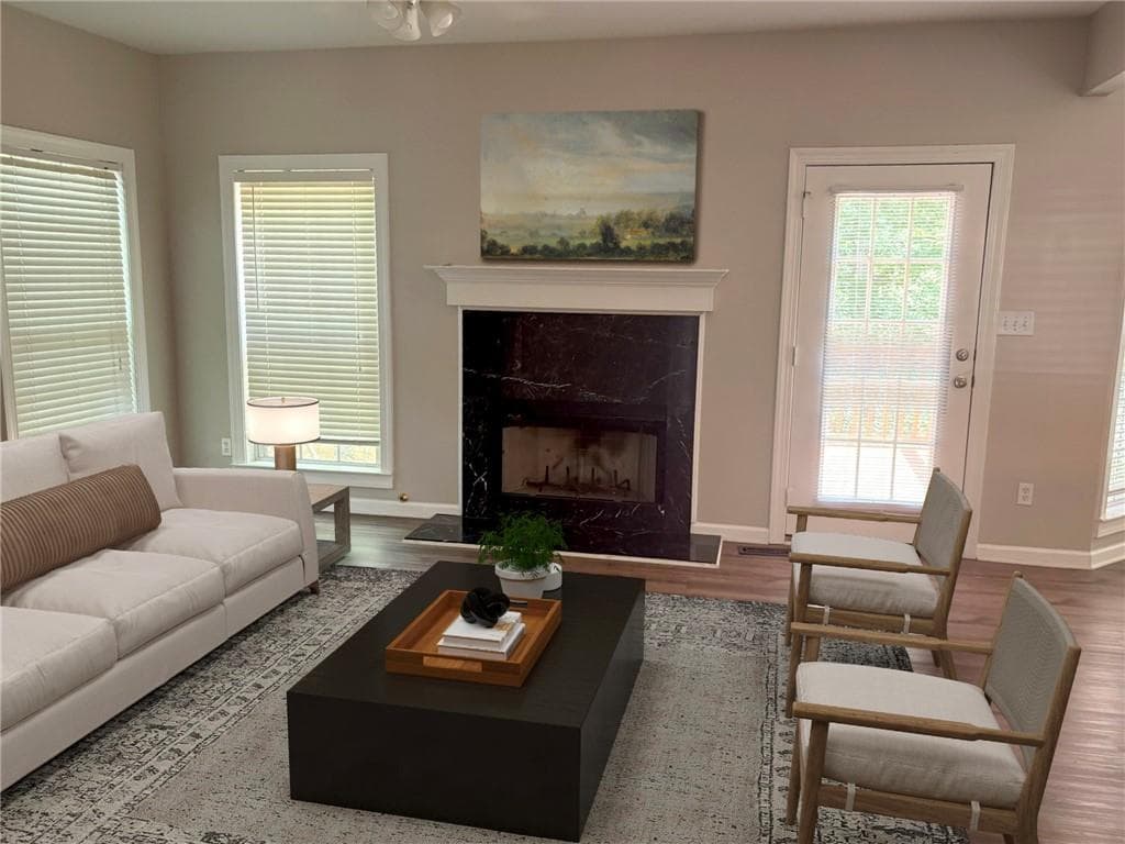 4 bedroom, 3 bathroom, 1,308 sq ft single family residence for sale at 130 Cutstone Court, Fayetteville, GA 30215 — photo 4