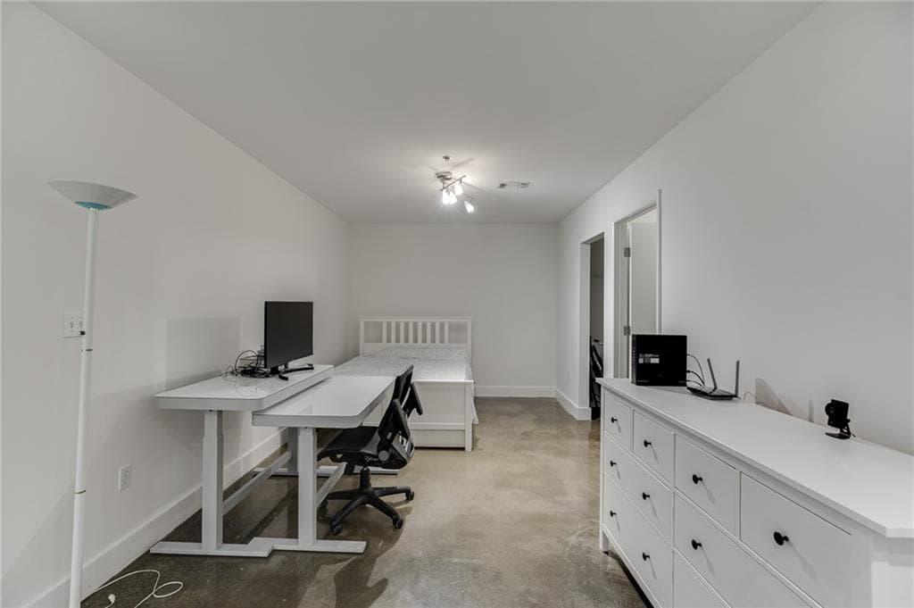 1 bedroom, 1 bathroom, 1,025 sq ft condominium for sale at 845 Spring Street 127, Atlanta, GA 30308 — photo 2