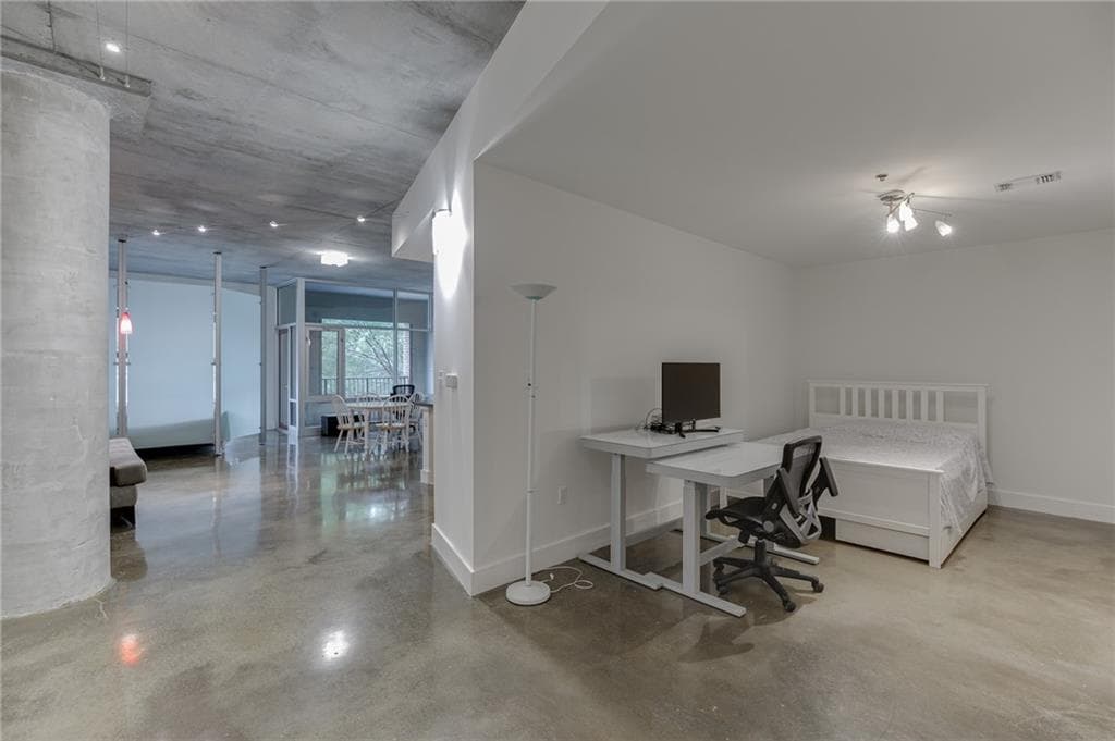 1 bedroom, 1 bathroom, 1,025 sq ft condominium for sale at 845 Spring Street 127, Atlanta, GA 30308 — photo 3