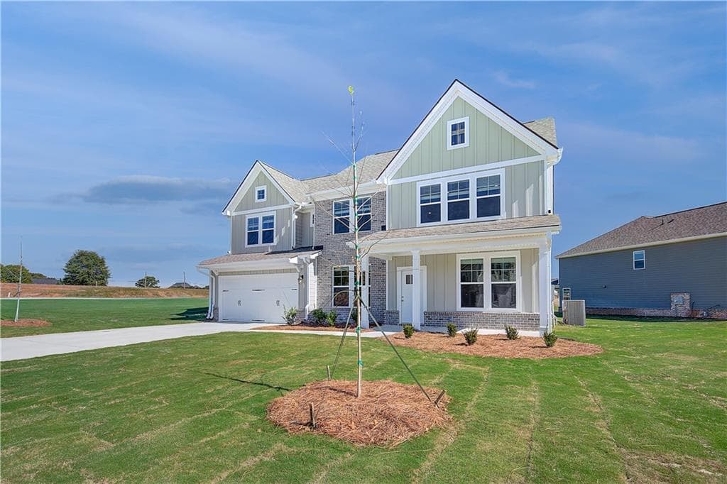 5 bedroom, 4 bathroom, 3,472 sq ft single family residence for sale at 616 Sidney Court, Stockbridge, GA 30281 — photo 2