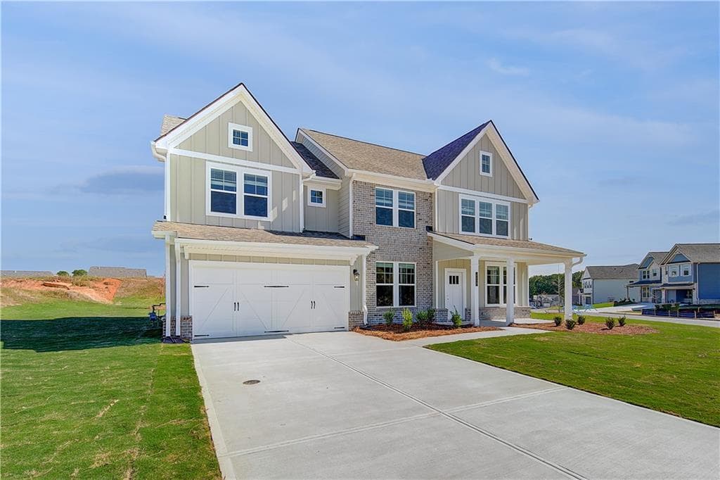 5 bedroom, 4 bathroom, 3,472 sq ft single family residence for sale at 616 Sidney Court, Stockbridge, GA 30281 — photo 3