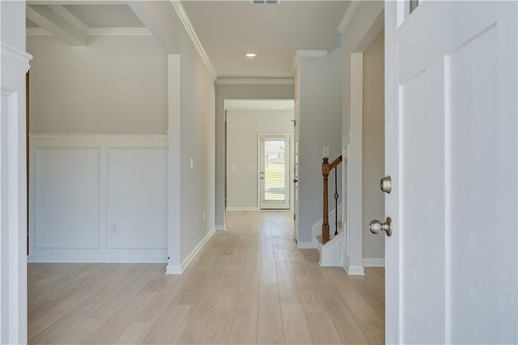 5 bedroom, 4 bathroom, 3,472 sq ft single family residence for sale at 616 Sidney Court, Stockbridge, GA 30281 — photo 4