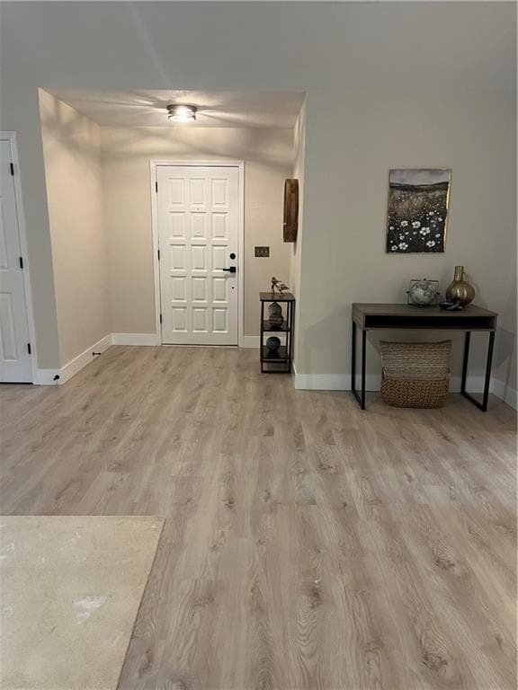 3 bedroom, 2 bathroom, 1,924 sq ft single family residence for sale at 1441 Shady Cove Lane, Lawrenceville, GA 30043 — photo 3
