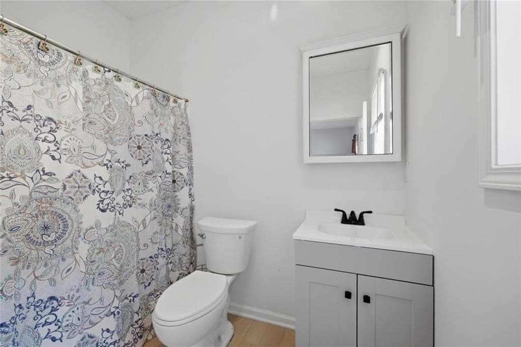 3 bedroom, 4 bathroom, 2,310 sq ft townhouse for sale at 3518 Lantern View Lane, Scottdale, GA 30079 — photo 10