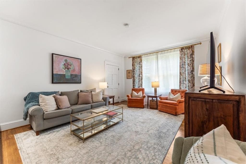 1 bedroom, 1 bathroom, 756 sq ft condominium under contract at 28 Collier Road 7, Atlanta, GA 30309 — photo 7