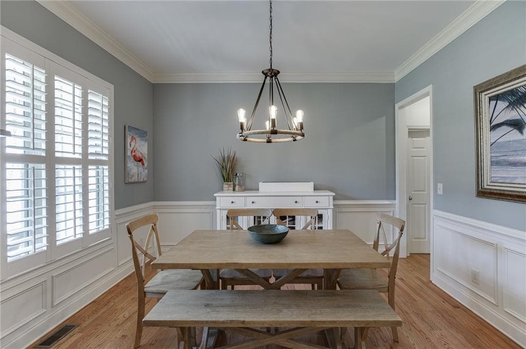6 bedroom, 4 bathroom, 4,690 sq ft single family residence for sale at 363 Durham Drive, Hoschton, GA 30548 — photo 8