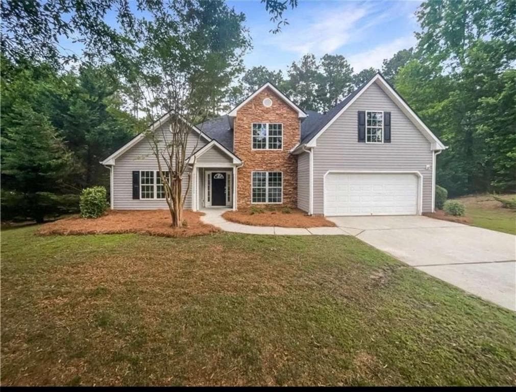 5 bedroom, 3 bathroom, 2,094 sq ft home for sale at 834 Winding Grove Lane, Loganville, GA