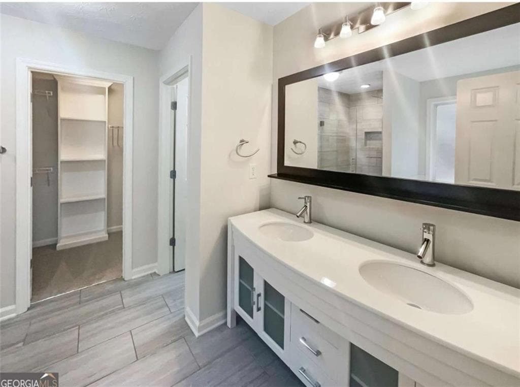 5 bedroom, 3 bathroom, 2,094 sq ft single family residence for sale at 834 Winding Grove Lane, Loganville, GA 30052 — photo 6