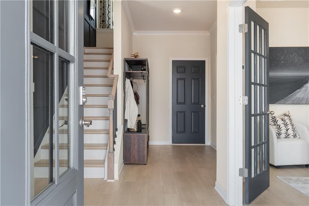 3 bedroom, 4 bathroom, 1,923 sq ft townhouse for sale at 334 Allegro Bend, Mcdonough, GA 30253 — photo 2