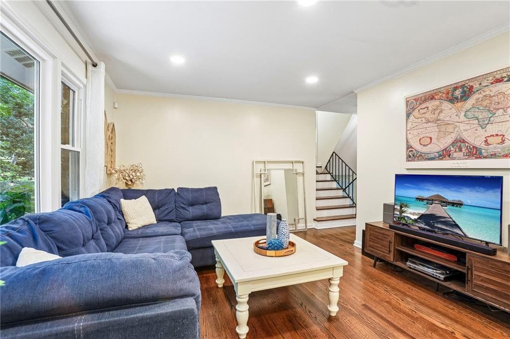 4 bedroom, 3 bathroom, 2,071 sq ft single family residence for sale at 4372 Ashwoody Trail, Atlanta, GA 30319 — photo 6