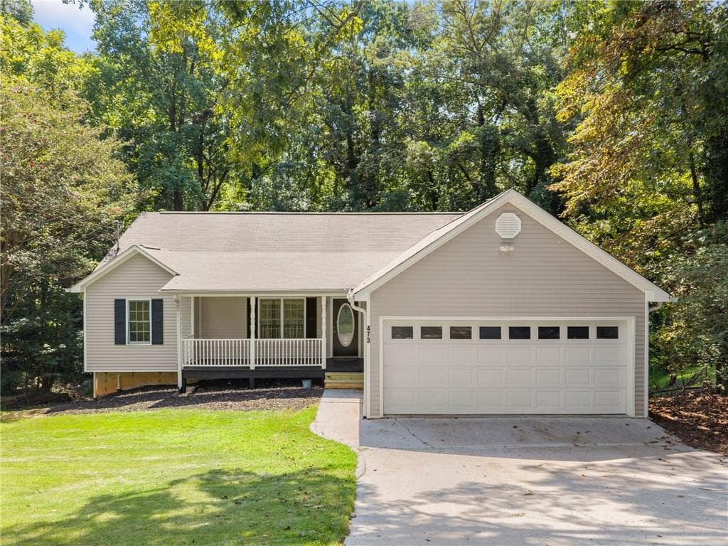 4 bedroom, 3 bathroom, 2,880 sq ft single family residence for sale at 473 Christopher Drive, Gainesville, GA 30501