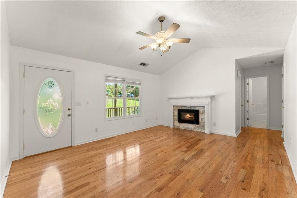 4 bedroom, 3 bathroom, 2,880 sq ft single family residence for sale at 473 Christopher Drive, Gainesville, GA 30501 — photo 9