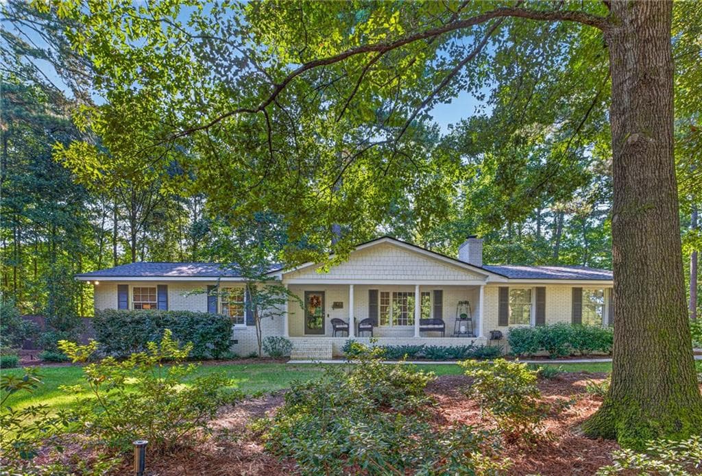 4 bedroom, 3 bathroom, 2,027 sq ft single family residence for sale at 190 Gatewood Place, Athens, GA 30607