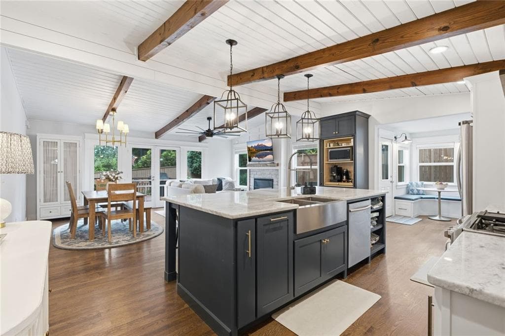 4 bedroom, 3 bathroom, 2,200 sq ft single family residence under contract at 2327 Drew Valley Road, Brookhaven, GA 30319 — photo 6