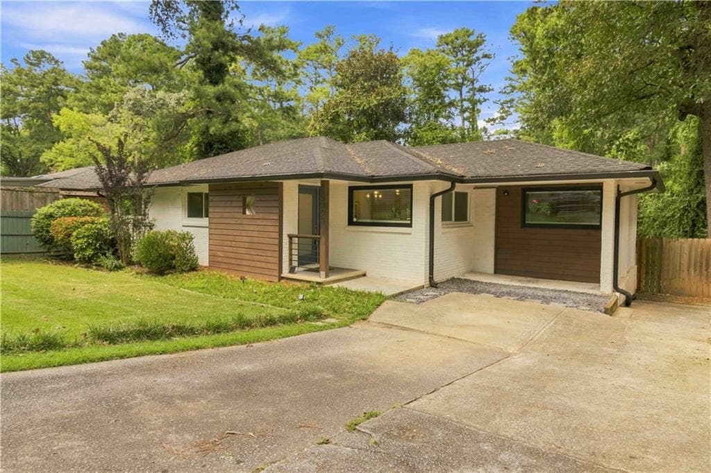 3 bedroom, 2 bathroom, 1,782 sq ft single family residence for sale at 2154 Plaster Road, Atlanta, GA 30345