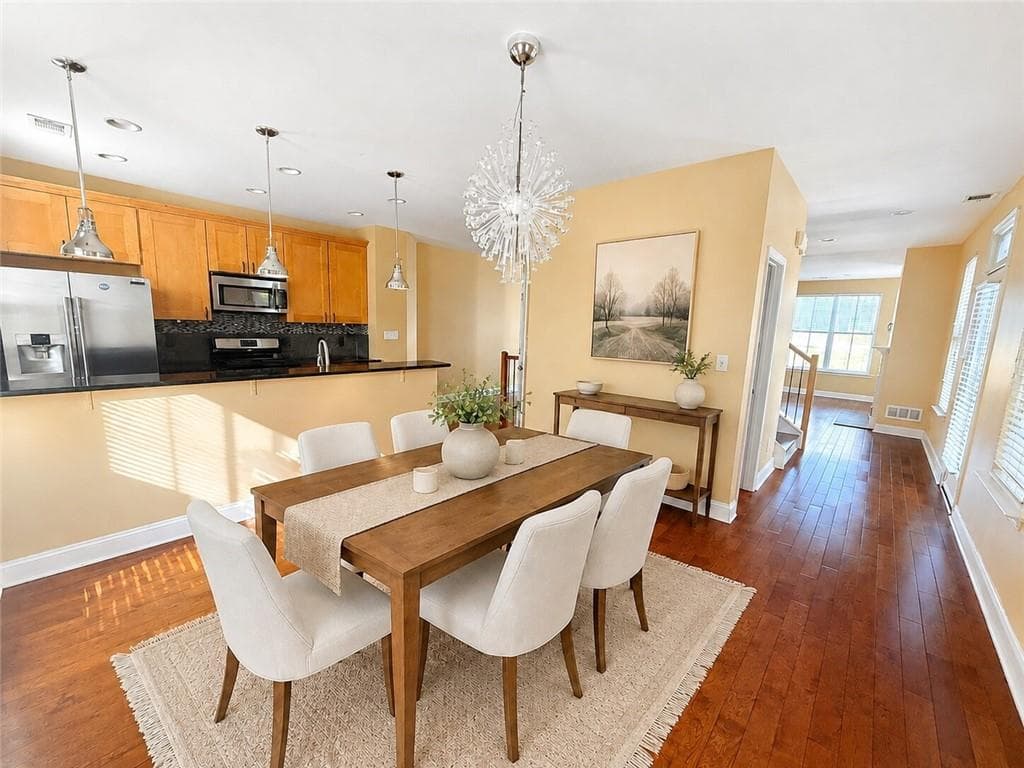 4 bedroom, 4 bathroom, 2,398 sq ft townhouse for sale at 6035 Brookside Oak Circle, Norcross, GA 30093 — photo 8